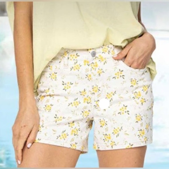 Judy Blue Yellow Floral Jean Shorts - Picture 1 of 4